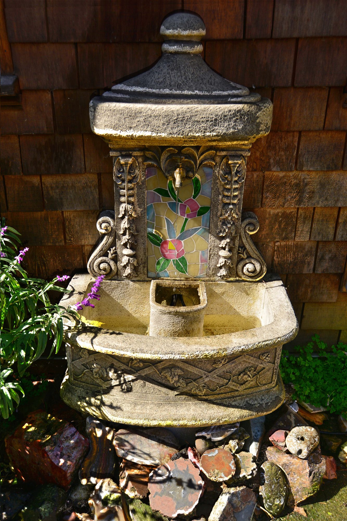 Garden fountain
