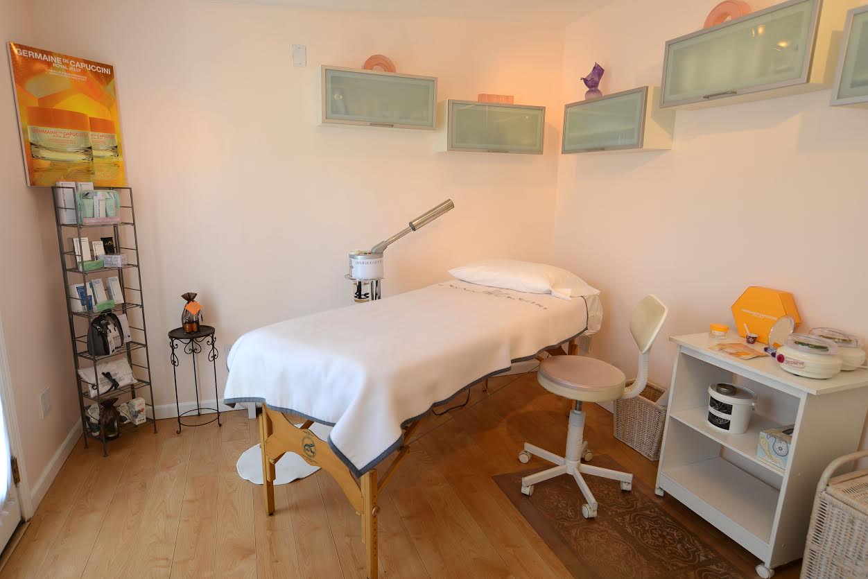 Treatment bed